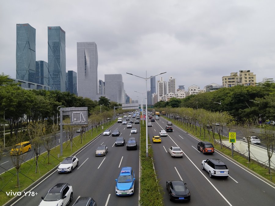 vivoy78直面屏手机值得买吗,vivoy78+256g值得拥有吗