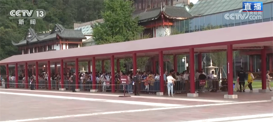 美景加美食推荐,四川乐山旅游发展