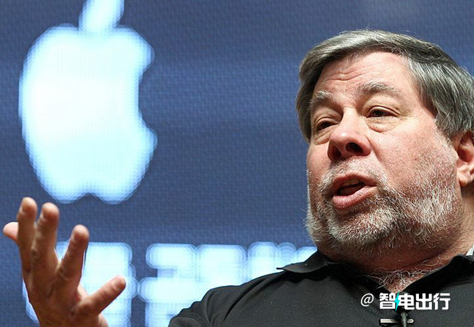 苹果联合创始人批评马斯克！“想要摧毁你，就买台特斯拉吧”