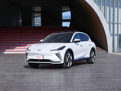 智己ls7的半幅式方向盘,智己ls7半幅方向盘是谁生产的