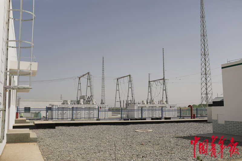 *疆新**和田：荒漠里的光伏绿洲