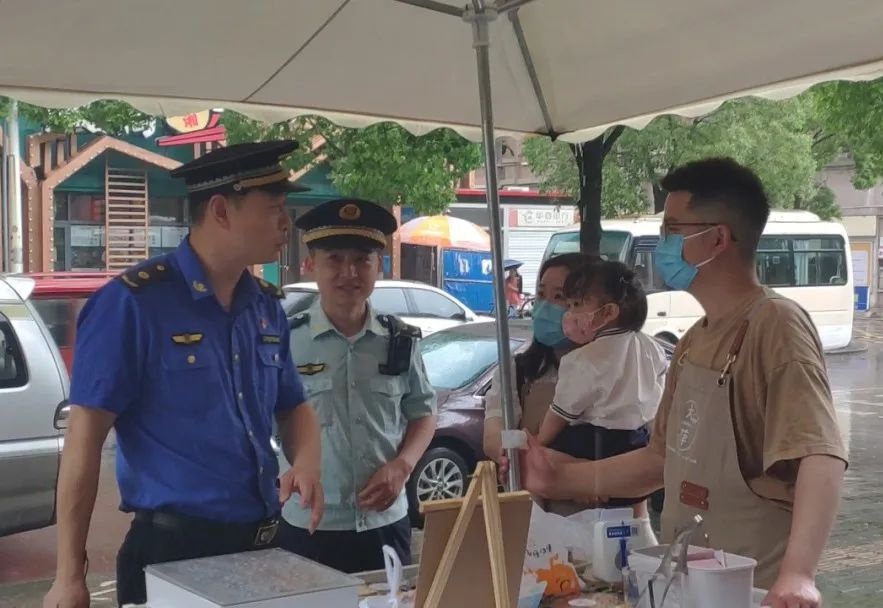 武汉宝妈用一块钱租到了82平门面，单月营业额达到1.5万