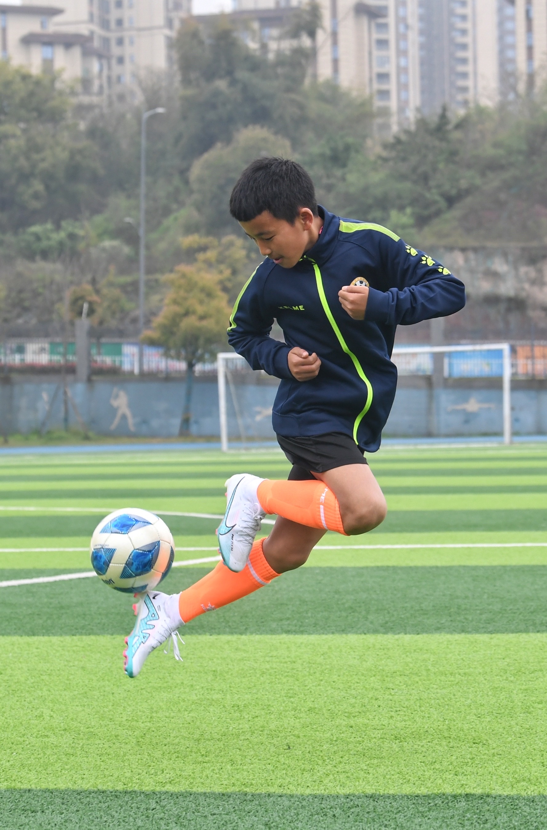 大凉山足球小将火了,足球大凉山