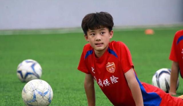 飘逸男孩李世斌：“能和伊沃搭档受益匪浅”