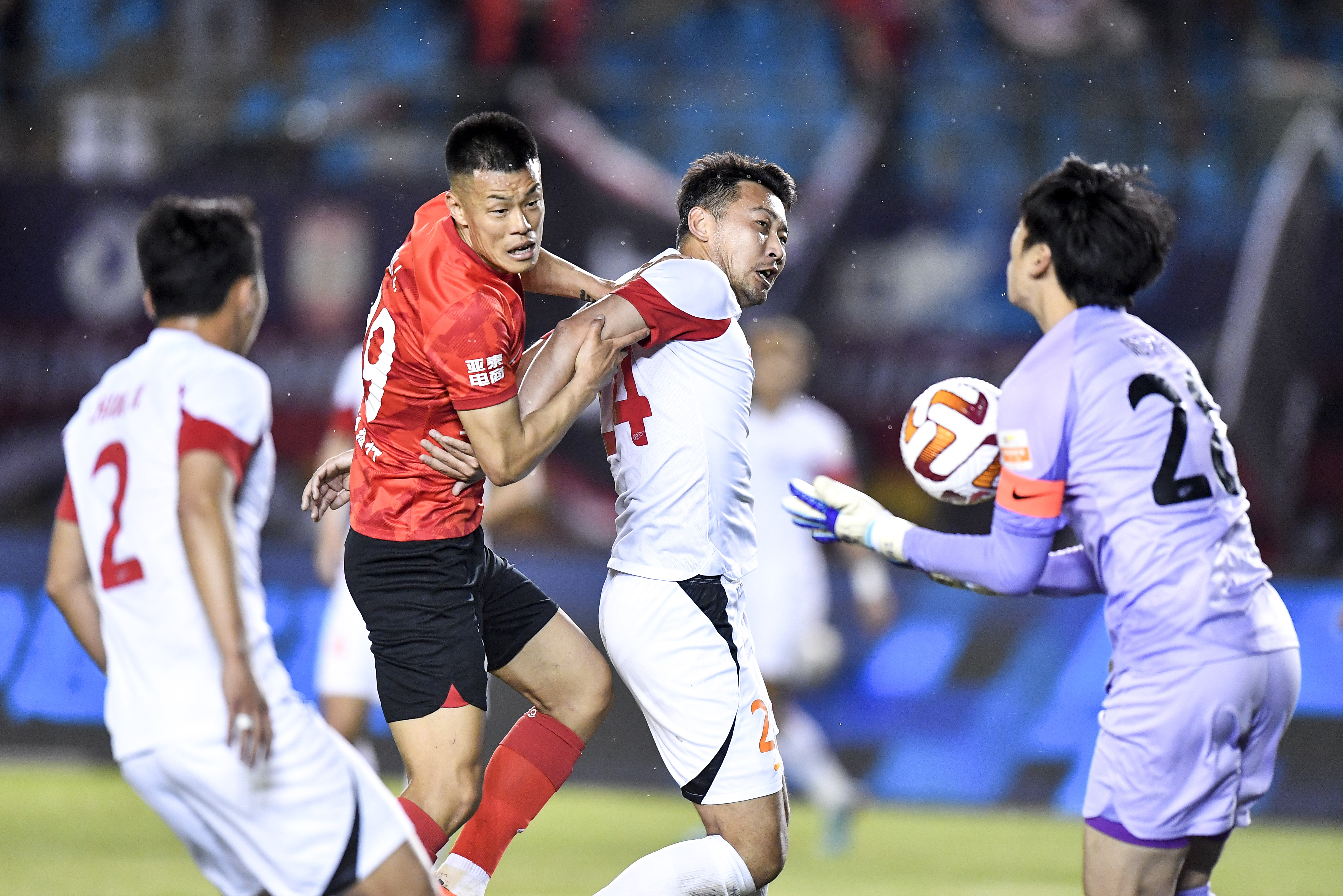 中超青岛海牛vs长春亚泰,中超足协杯青岛海牛赢长春亚泰