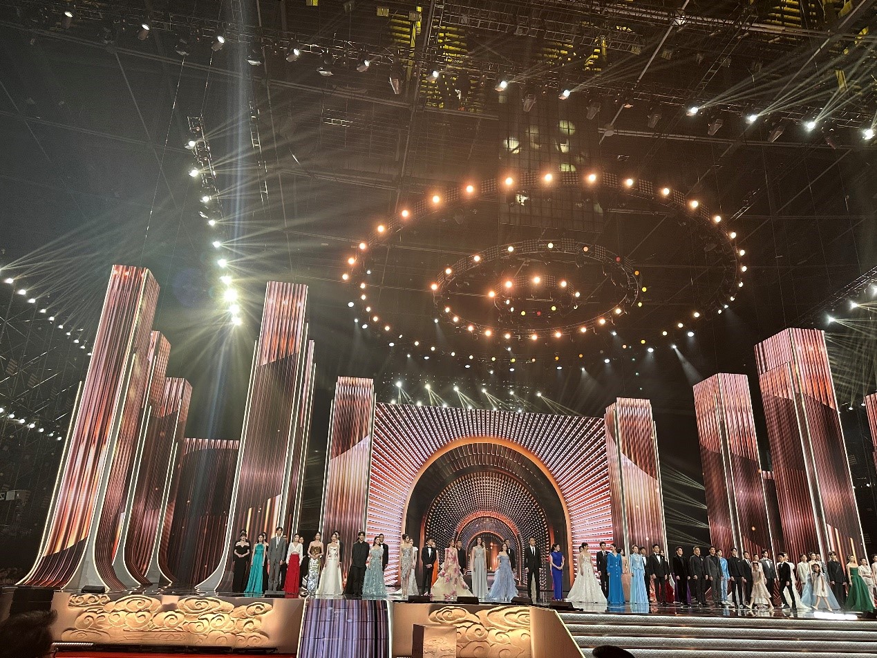 电影《*小平邓**小道》获第十九届中国电影华表奖“优秀故事片”