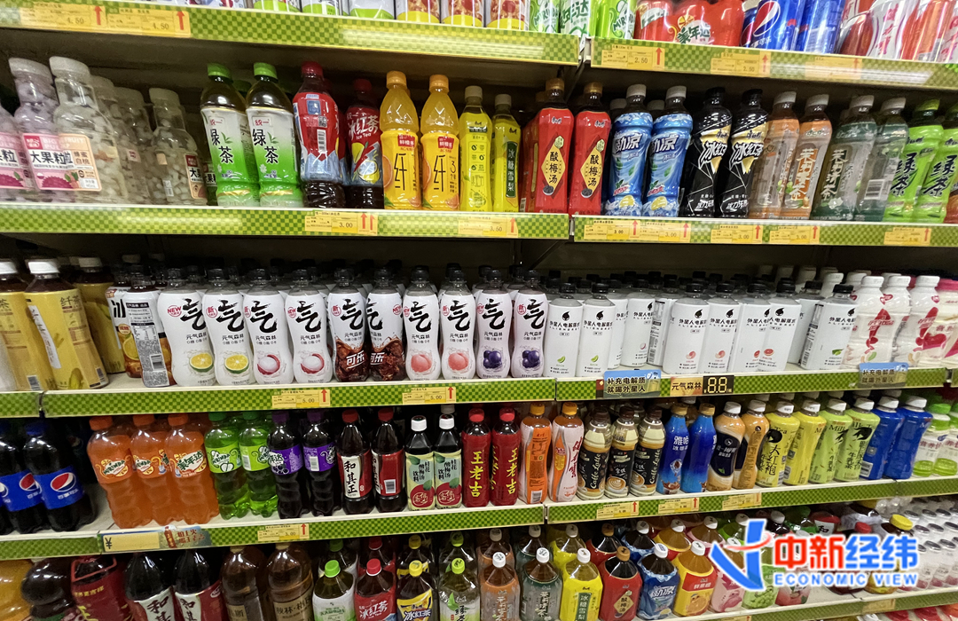 为什么国产饮料涨价可口可乐不涨,可口可乐是目前最便宜的饮料