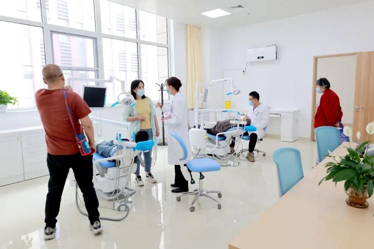 滨州医学院附属口腔医院,滨州医学院附属医院口腔科科主任