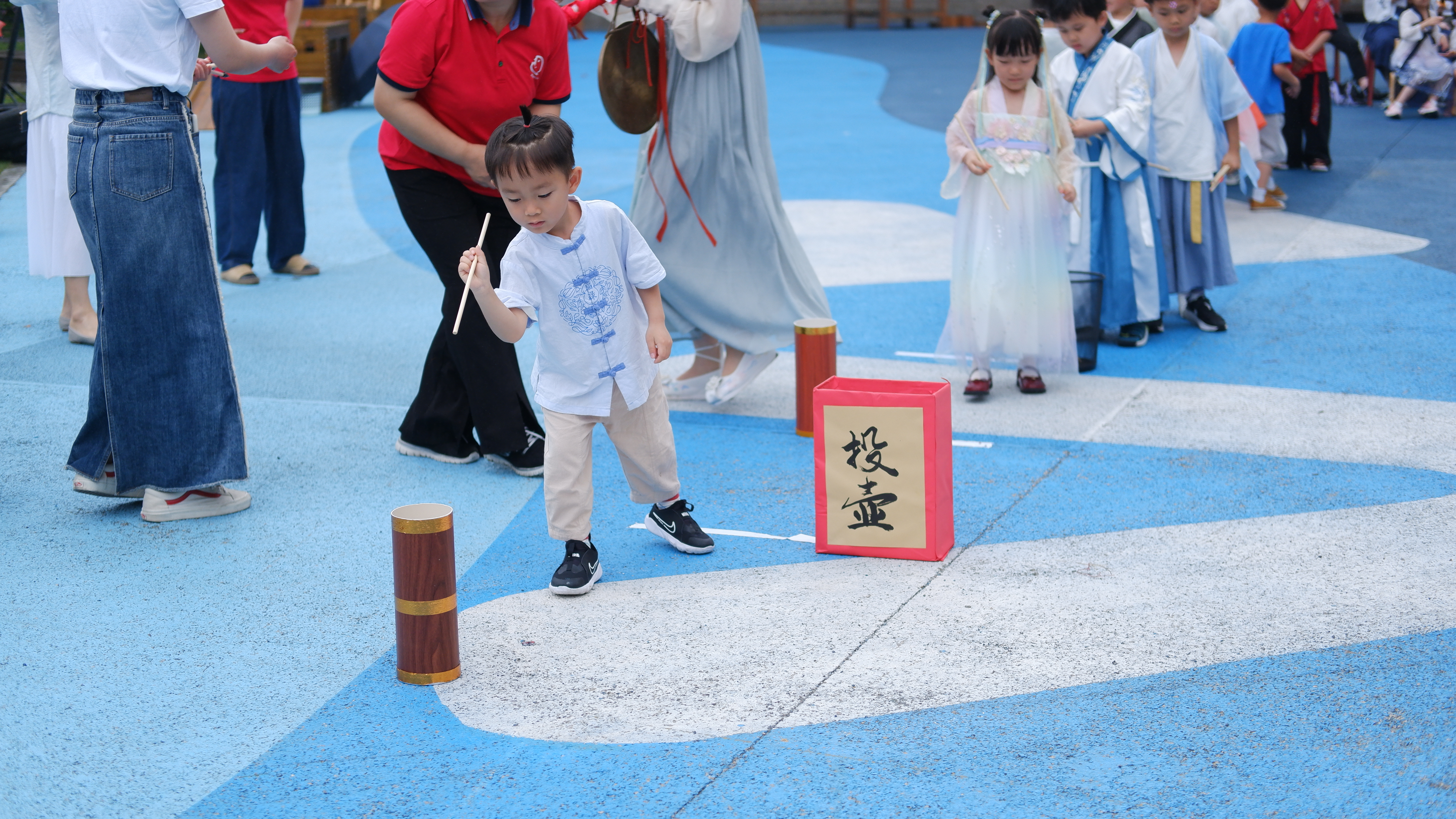 把运动馆搬进幼儿园,中国宋代汉服运动