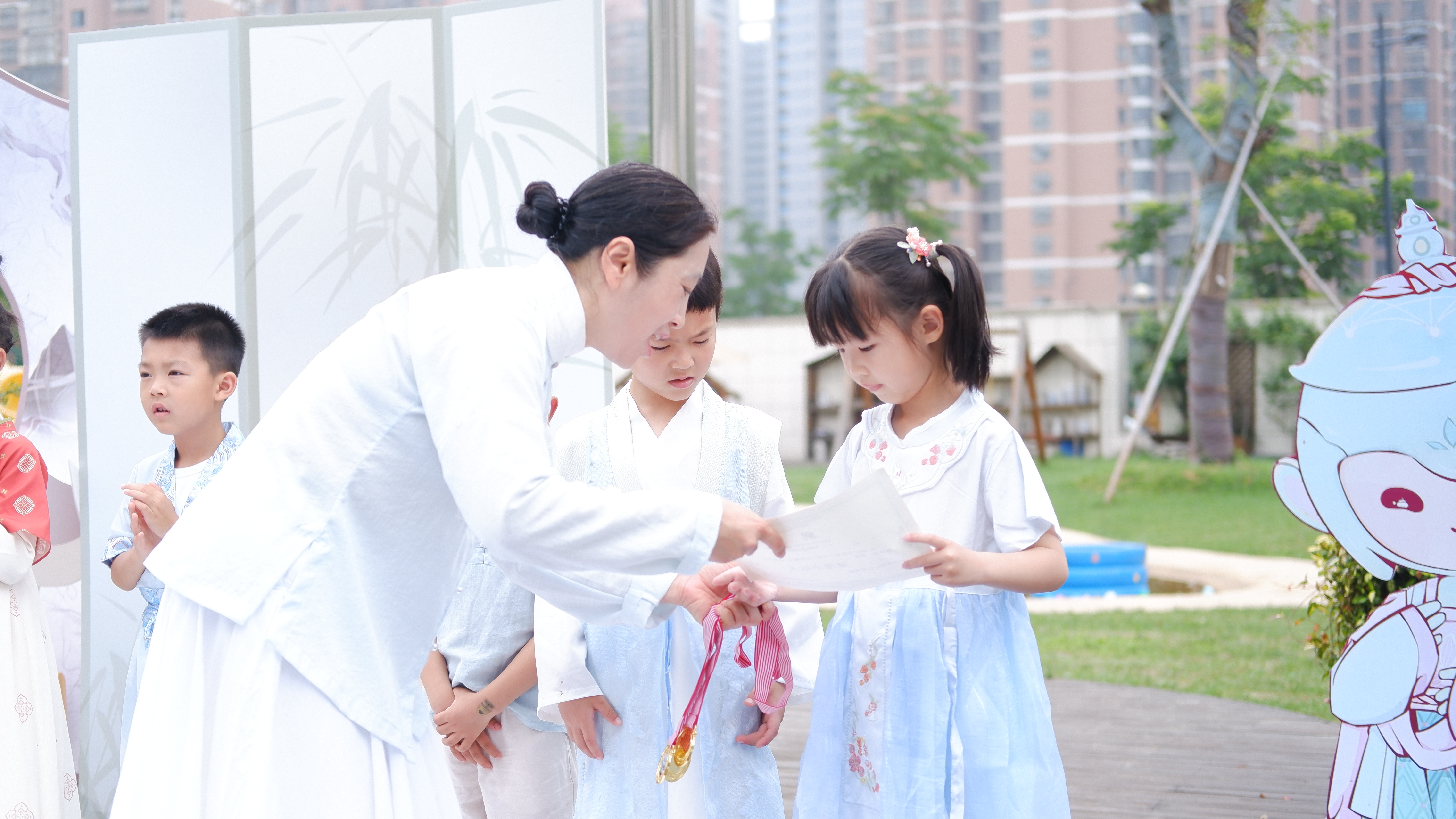 把运动馆搬进幼儿园,中国宋代汉服运动