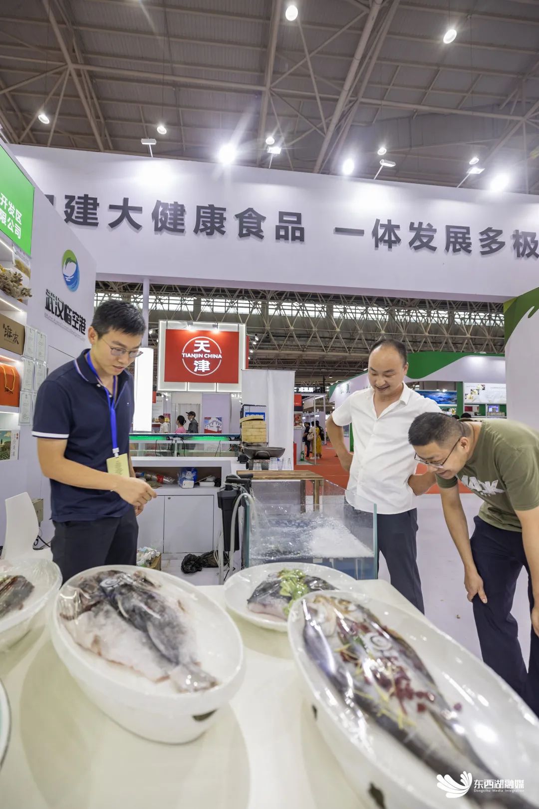 秒光！东西湖15家企业“组团”带来地道武汉味