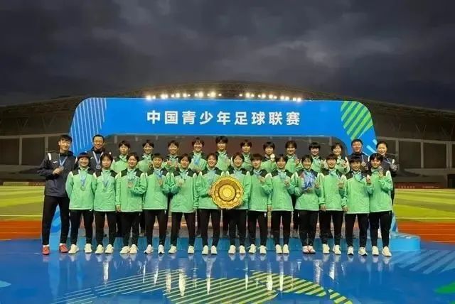 济南市历城二中女足,济南历城二中女足队16号