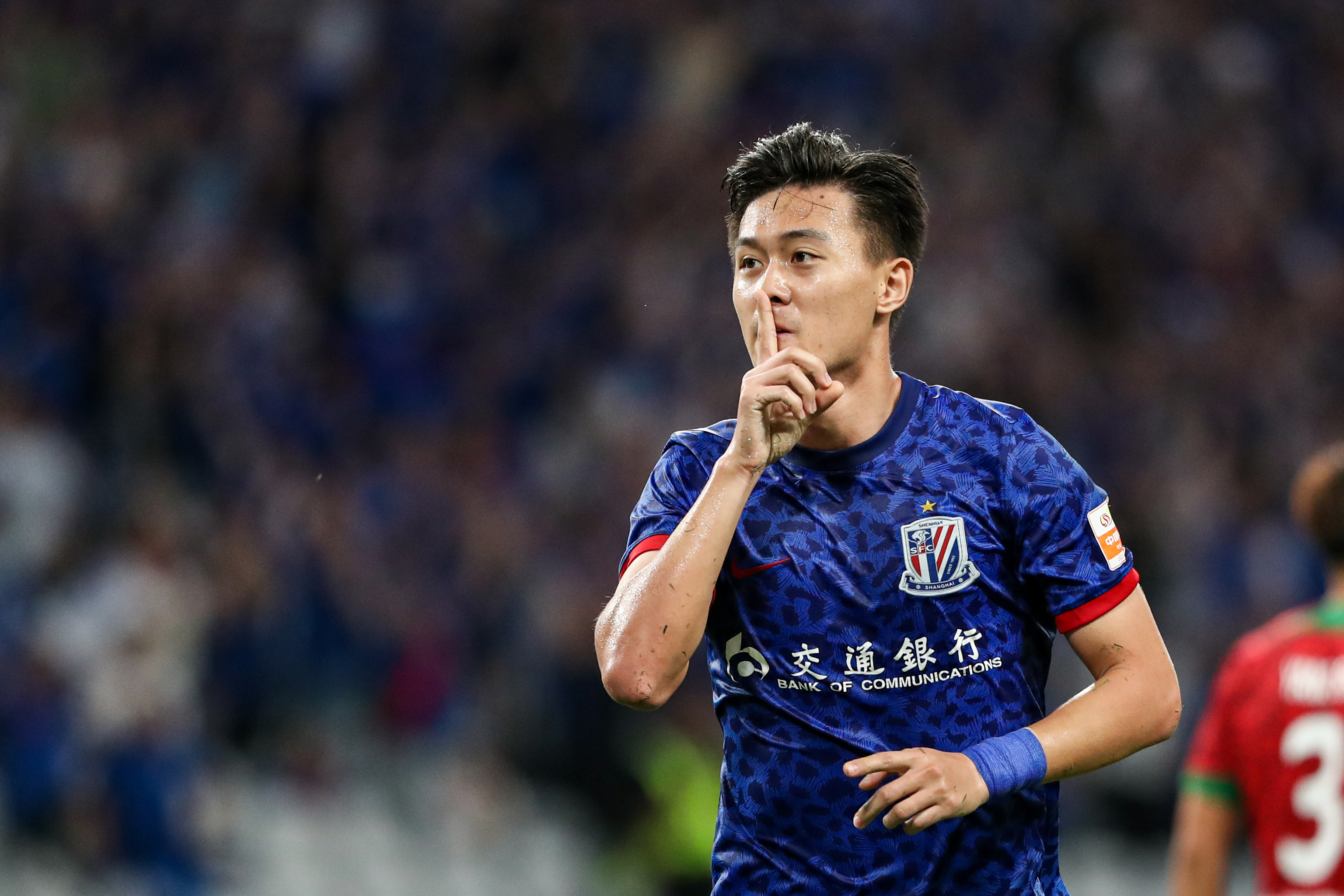 蒋圣龙为啥不踢前锋而是后卫,蒋圣龙禁区过人