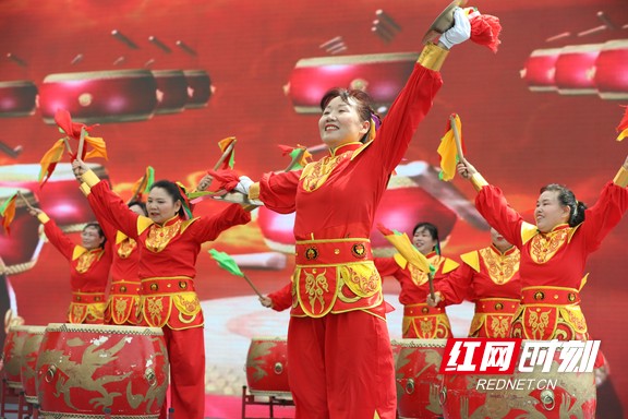 视频丨大通湖区：“虾”日美食金盆龙虾美食品鉴会火热开幕