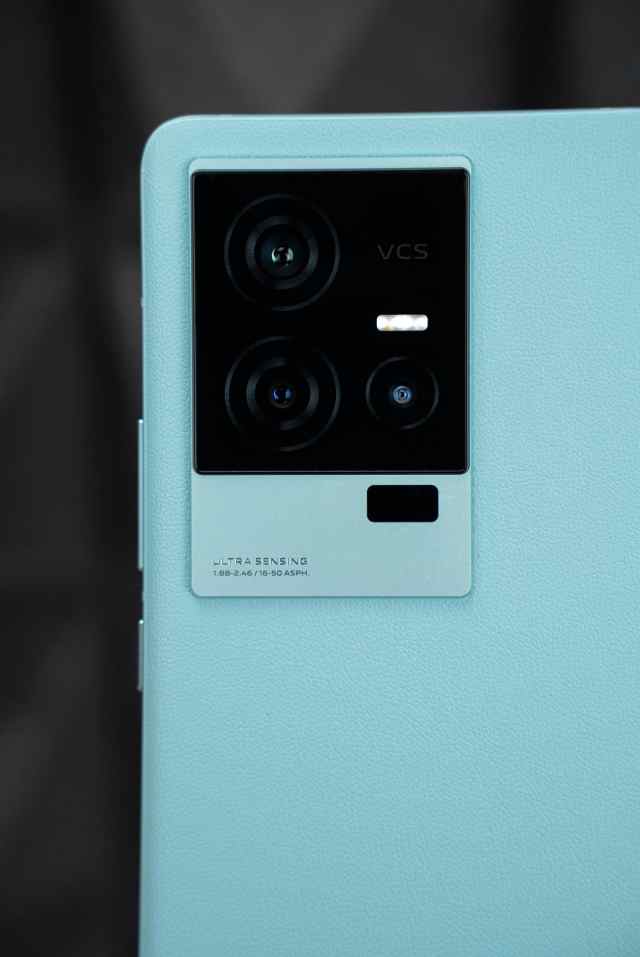 iqoo11s属于高端旗舰机吗,iqoo11s是旗舰吗