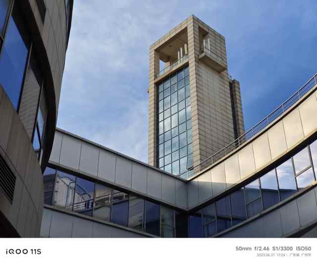 iqoo11s属于高端旗舰机吗,iqoo11s是旗舰吗