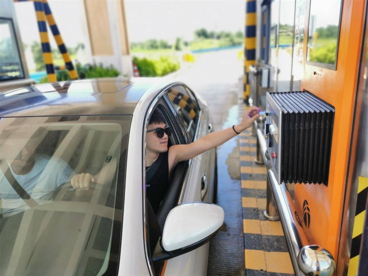 湖北智慧收费站,湖北首个智慧收费站通车
