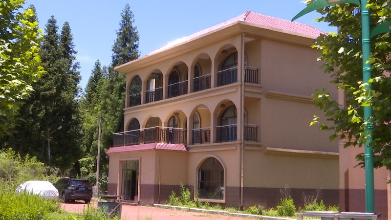 钟山区:“凉资源”变“热产业”景点住宿订单火爆