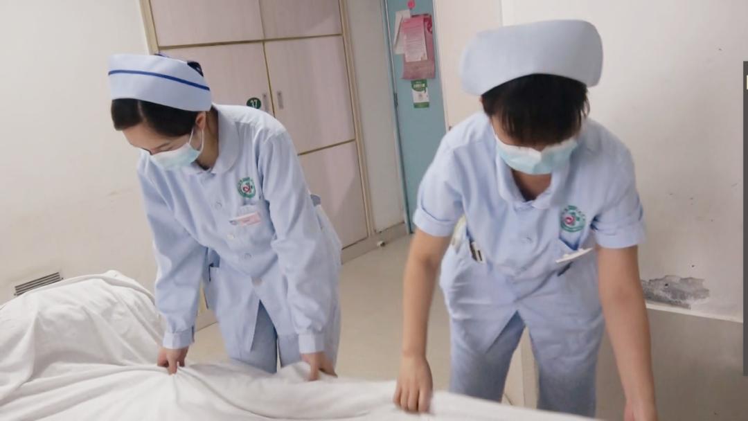 医者仁心之抢救老太太,医者仁心救了心脏病老人