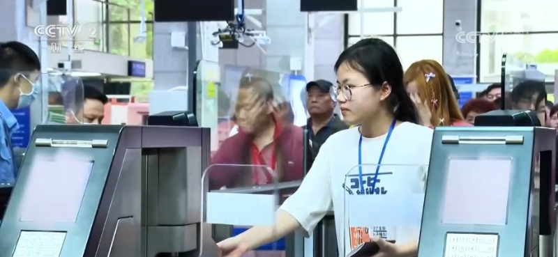 泼水节节庆旅游,三月三泼水节哪里好玩