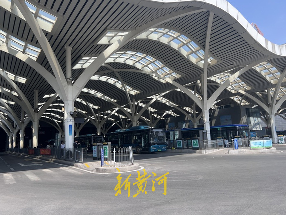 济南西站公交枢纽站,济南公交枢纽站距离济南西站远吗