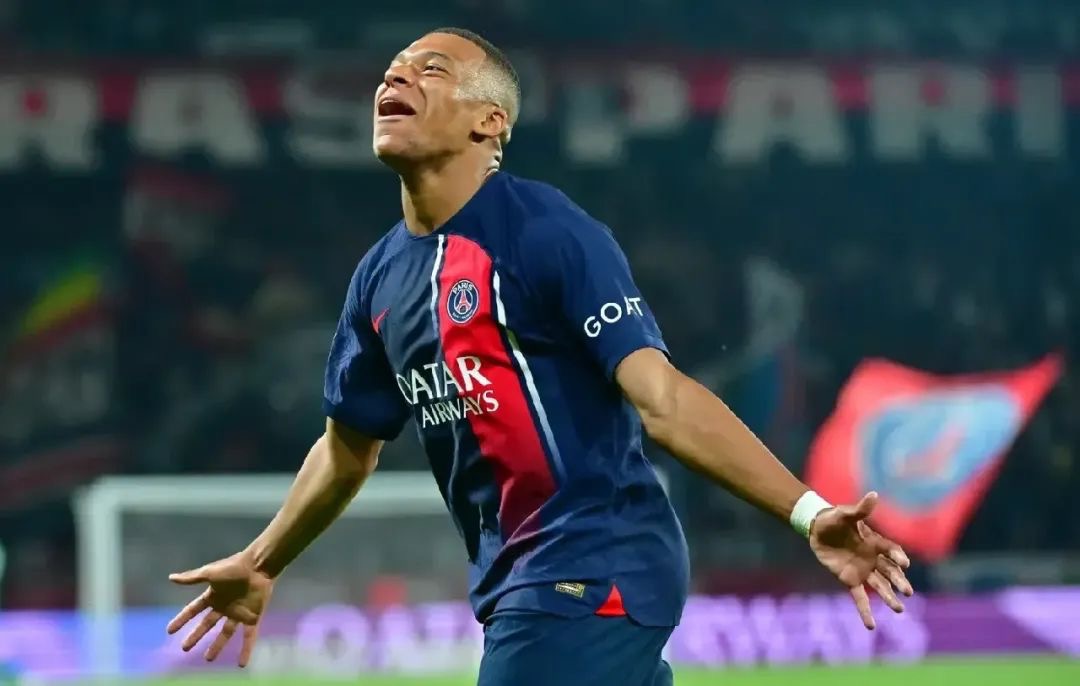 世界十大足球运动员收入排行榜,2023世界足球运动员收入