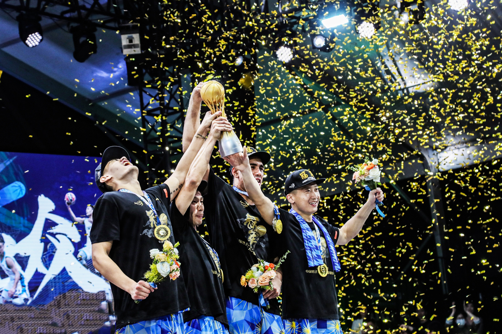 超三联赛上海久事王,专题突破2009