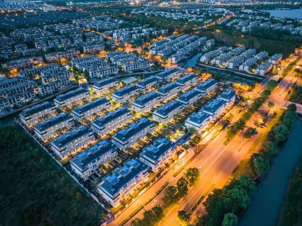 稳健发展李嘉诚,稳健发展持续创新