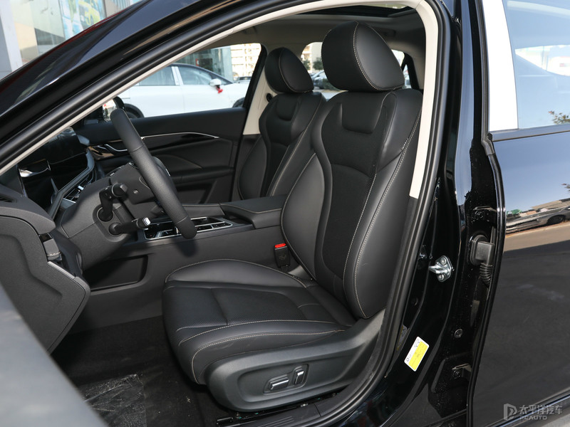 奔腾b70新款2024款成交价,奔腾b70新款尊享型能优惠多少钱